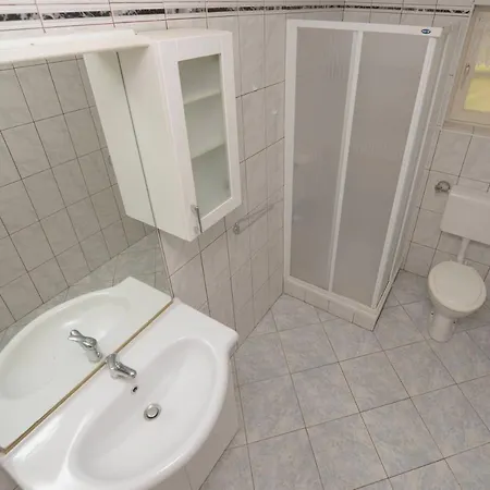Apartment Bernardica Mandre
